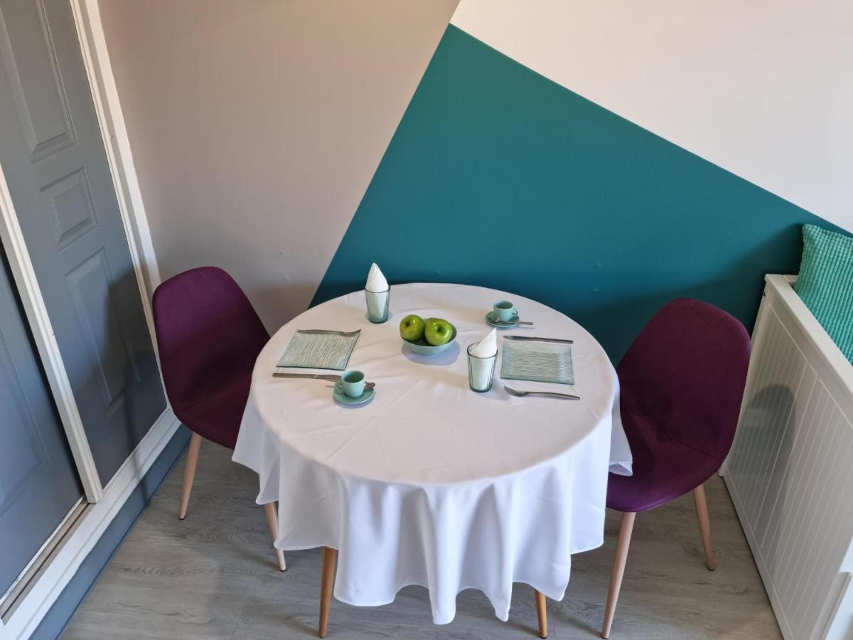 Cannes Cosy Holiday Home מראה חיצוני תמונה
